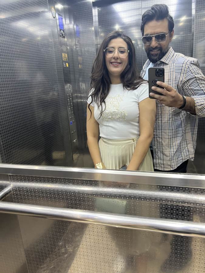 elevator mirror