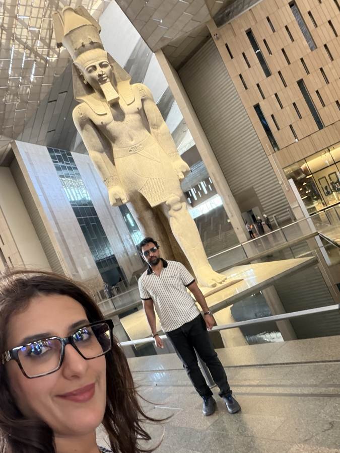 pharaoh photobomb