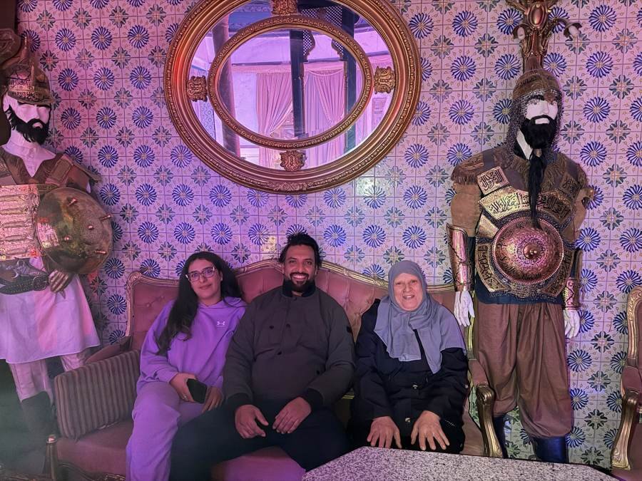 purple room, big family