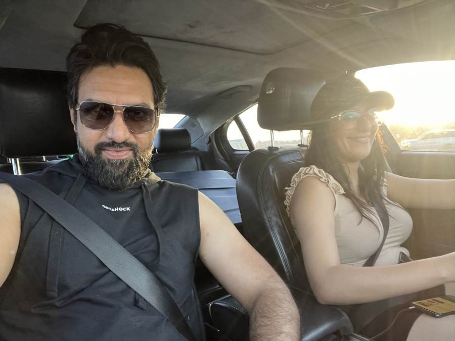 sunset drive, Arwa at the wheel